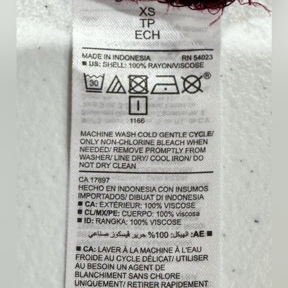 Old Navy Floral Burgandy Print Long Sleeve Top Size XS - Picture 5 of 5